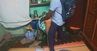 Indian student with aunty sex in home